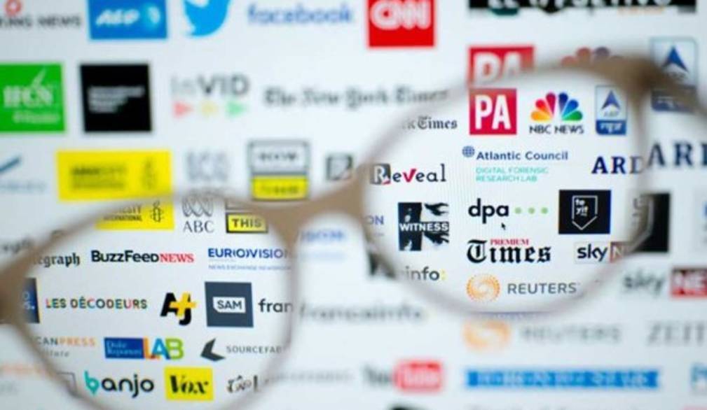 Messaggio del Papa: le fake news e la "logica del serpente"