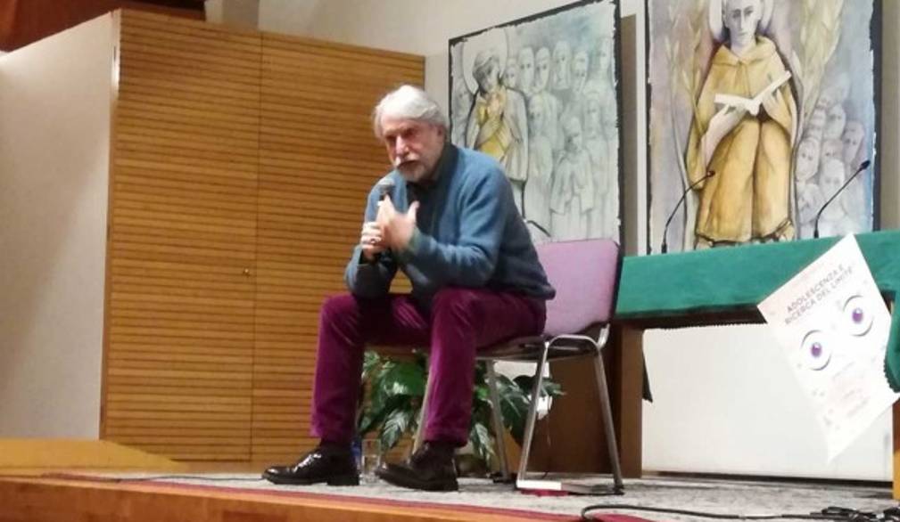 Castelfranco, Crepet ai genitori: "Per educare serve coraggio"