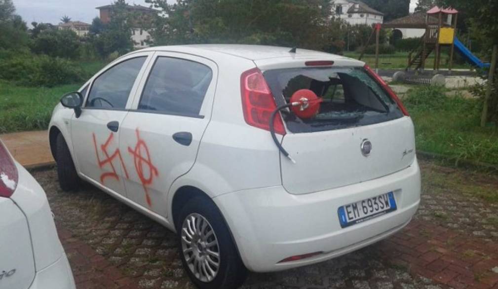 Intimidazione a Mogliano, svastica e insulti sessisti contro il sindaco Carola Arena