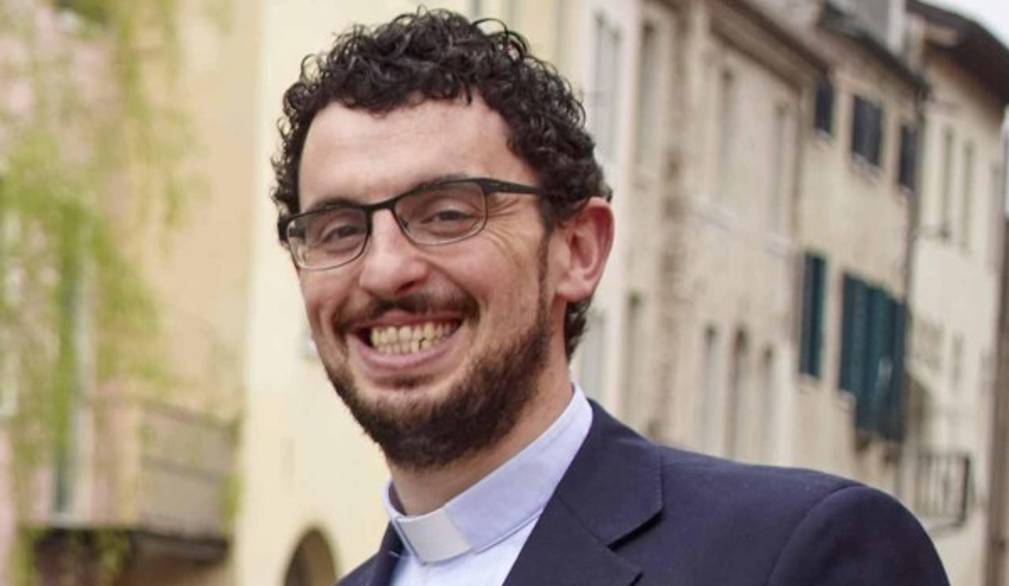 Don Denis Vedoato: "A pieni polmoni, godendo l'aria buona dell'amore gratuito"