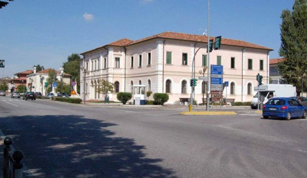Profughi in tendopoli a Resana: ipotesi che fa discutere