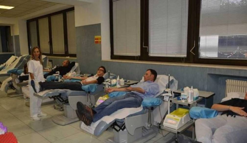 Avis: cresce il consumo di sangue in Veneto, ma con la riduzione degli orari dei centri si rischia il calo