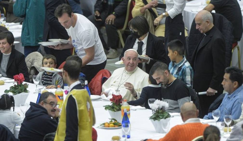 No al silenzio sui poveri, il messaggio di Papa Francesco per la Giornata del 19 novembre
