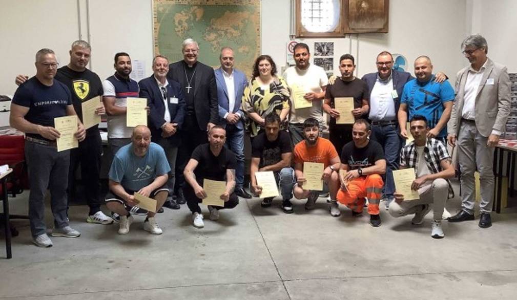 "Oltre le sbarre", consegnati diplomi a 14 corsisti