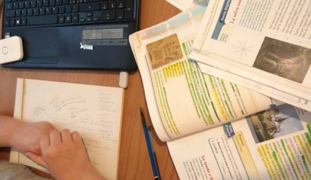Verso gli esami di terza media, a Treviso il progetto "Educatore go home"