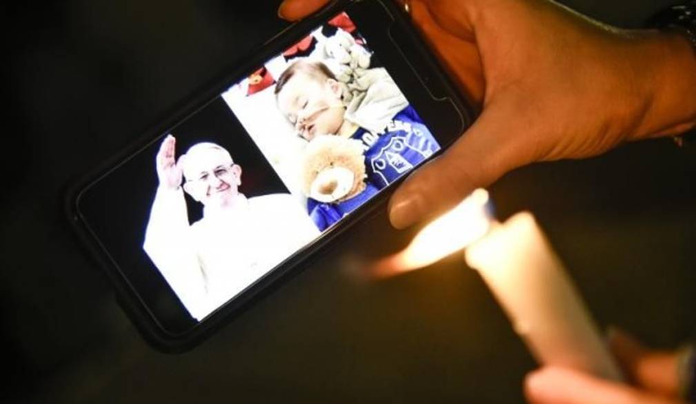 Il respiro di Alfie Evans è stato raccolto da Dio