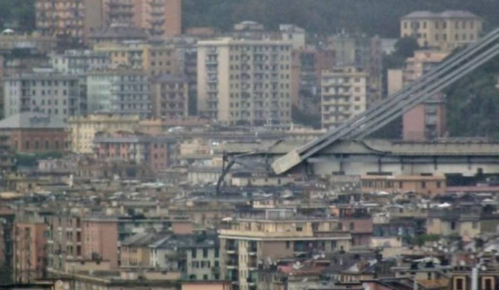 Crollo ponte a Genova. Mattarella: “Italiani hanno diritto a infrastrutture moderne ed efficienti”