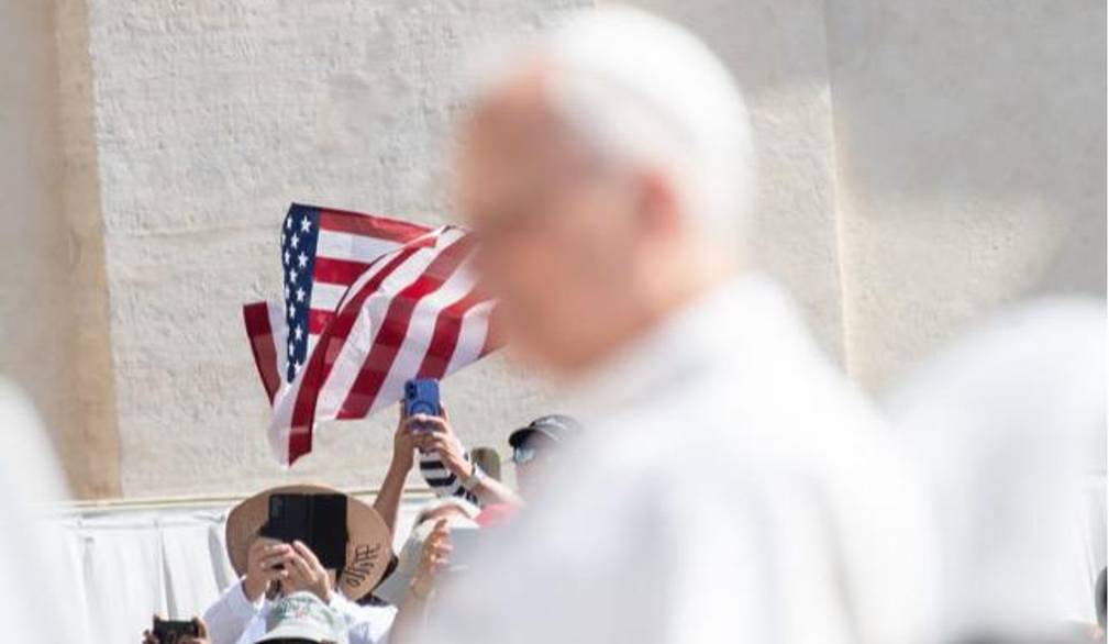Il politologo: “Papa Leone propone un paradigma geopolitico opposto a quello di Trump”