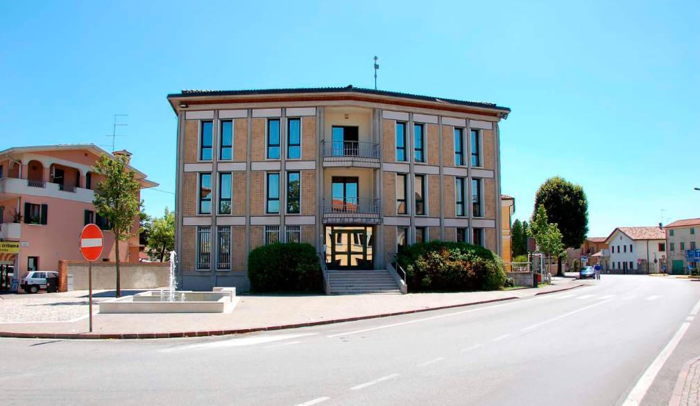 IL municipio di Cimadolmo - foto Gianni Desti