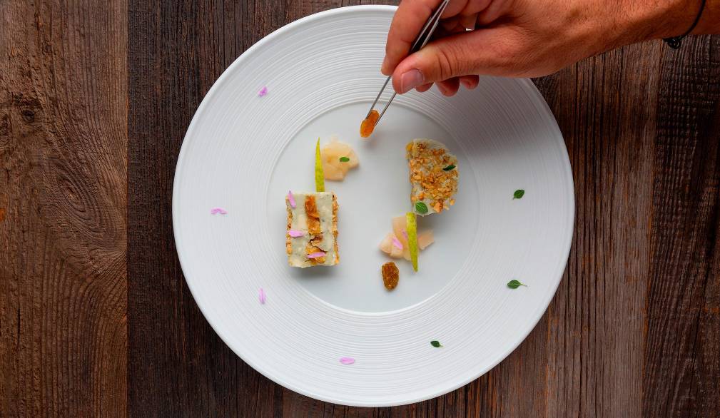 Terrina di Basajo, uva, pera e noci