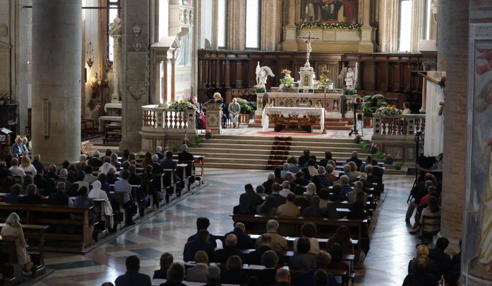 Avviata davanti a oltre mille persone la Visita pastorale. Il Vescovo: “Riconosceremo insieme i doni di Dio”