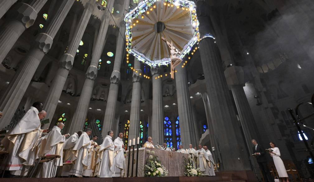 Papa dalla Sagrada familia: “non possiamo credere in Gesù e fare guerra”