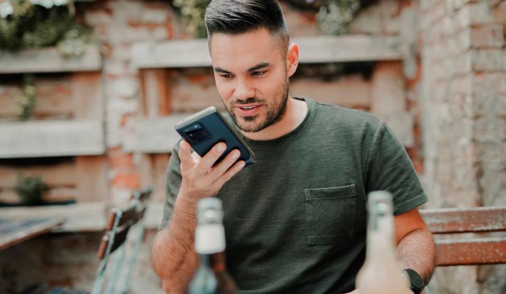 Cellulari: il mezzo che scegliamo per comunicare dice chi siamo