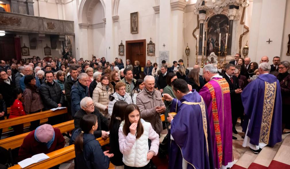 Casier e Sant’Antonino, l’ingresso di don Oscar Pastro: “Passo leggero e cuore aperto”