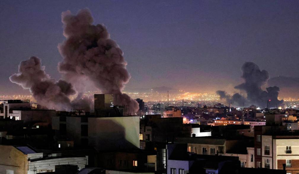 Il racconto di chi ha vissuto dentro al regime iraniano per quarant’anni: “Ora vogliamo libertà”