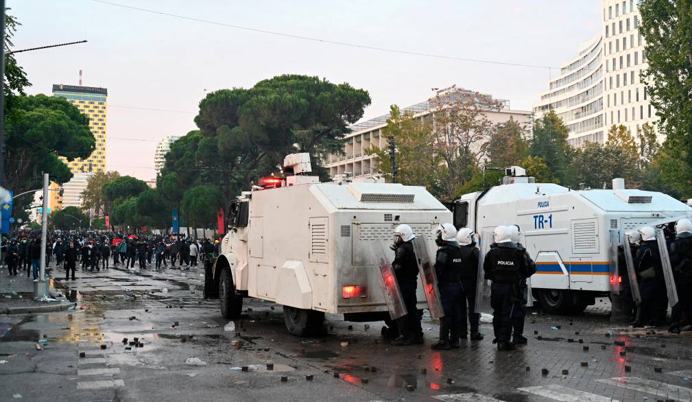 Proseguono le proteste degli studenti anche in Albania