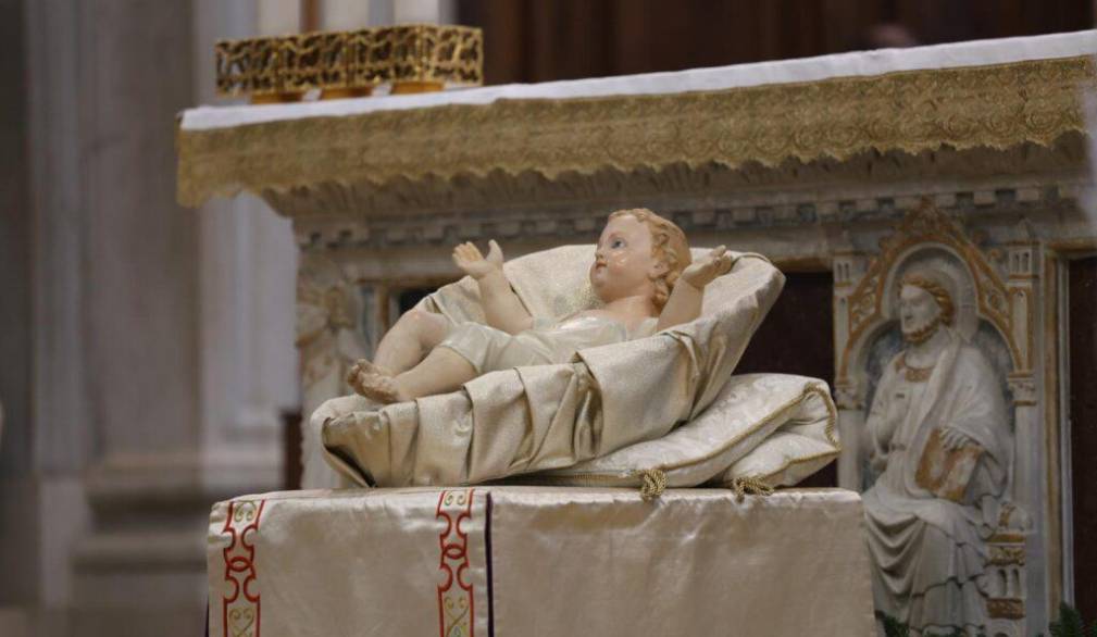 Messa nella notte di Natale in Cattedrale: “Il Signore abita la nostra vita, nelle vicende del nostro tempo”