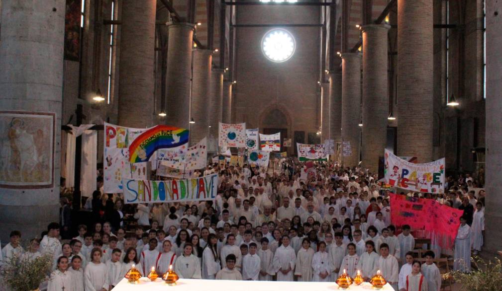 Festa tra giochi e preghiera per oltre 800 chierichetti e ancelle da tutta la diocesi