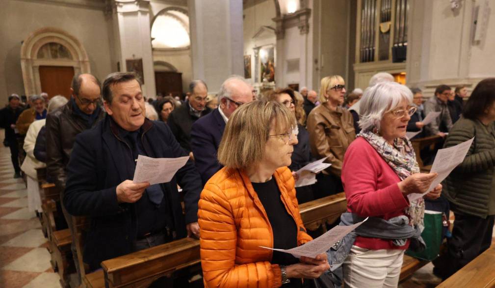 “Scegliamo il dialogo, la comunione, la giustizia”: in cattedrale la preghiera per la pace insieme al Vescovo