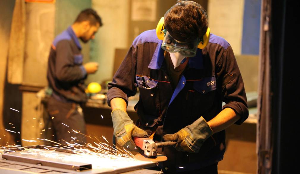 Lavoro in Veneto, in un anno assunzioni più 4,6 per cento. Si cercano operai specializzati