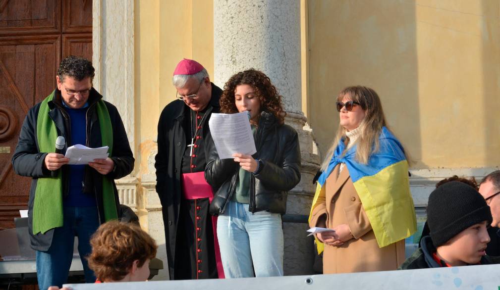 Testa, cuore e mani di tutti per la pace