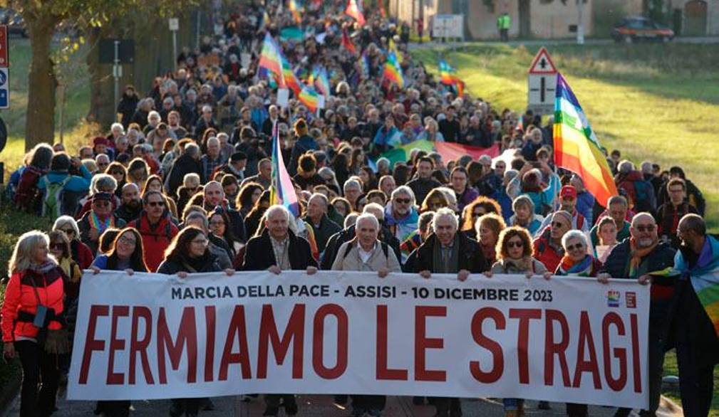 Un momento della marcia. Foto Facebook - Macia Perugia-Assisi