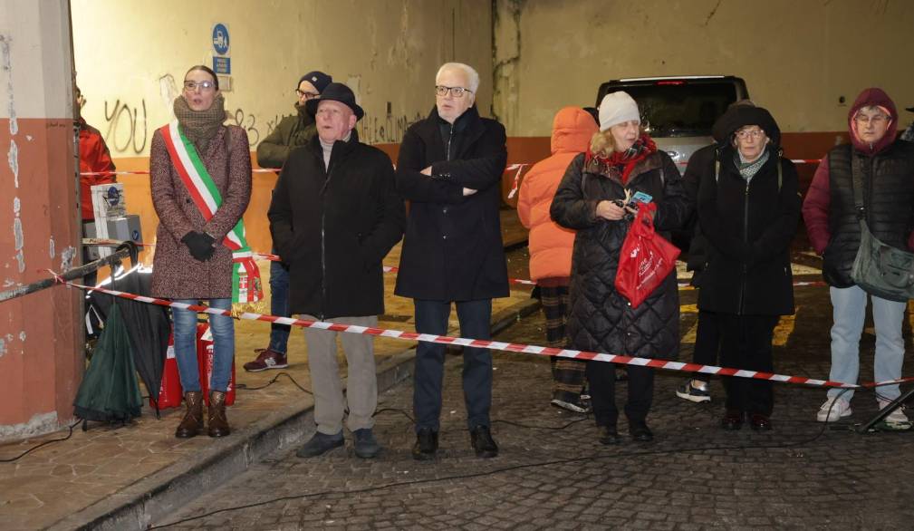 Natale, la messa del Vescovo alla stazione delle corriere: “È nelle nostre città che oggi si ripete il viaggio da Nazaret a Betlemme”