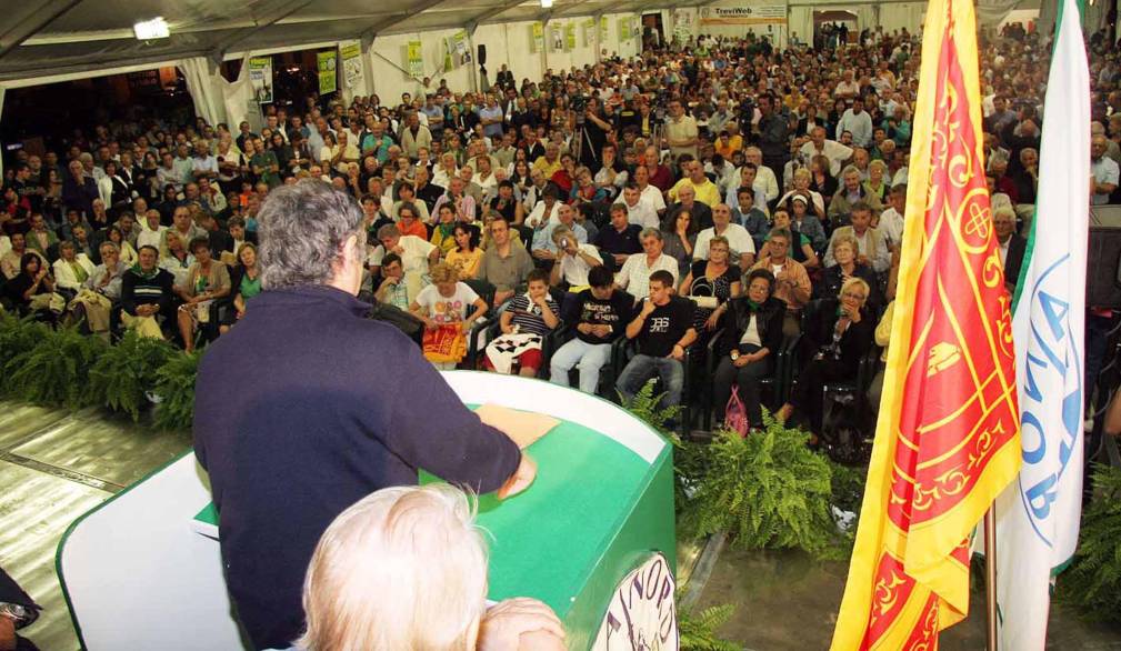 TREVISO 09/09/06 UMBERTO BOSSI ALLA FESTA LEGA NORD AL PRATO DELLA FIERA