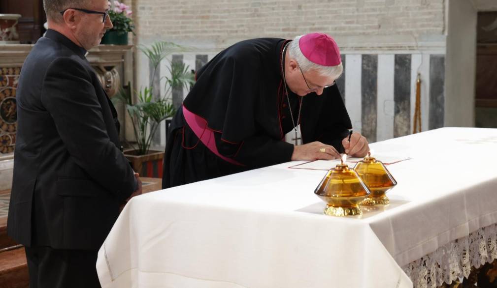 Avviata davanti a oltre mille persone la Visita pastorale. Il Vescovo: “Riconosceremo insieme i doni di Dio”