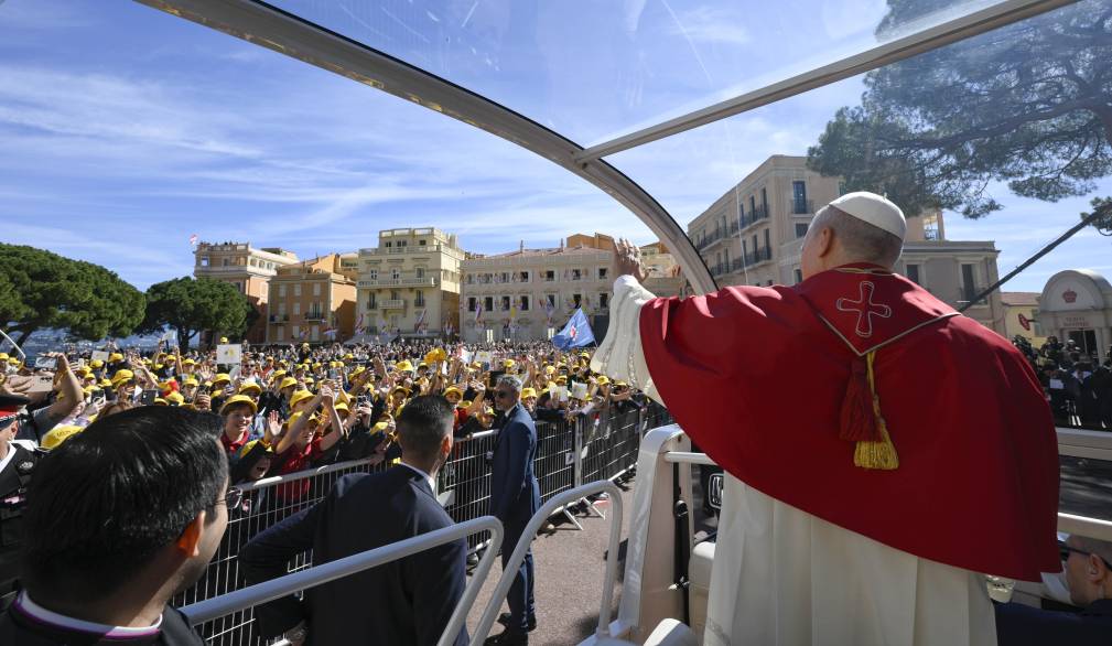 Papa nel Principato di Monaco: no agli “abissi tra poveri e ricchi”