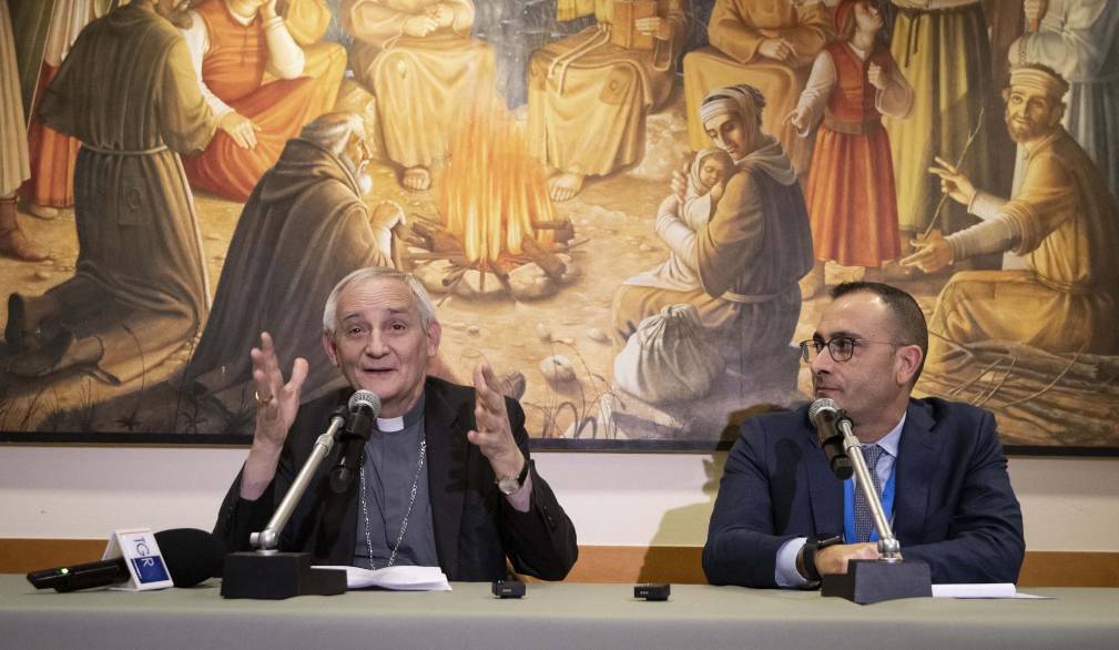 Assisi 19–11-2025 Conferenza Episcopale Italiana Assemblea generale della Cei, Conferenza stampa S.E. Matteo Zuppi