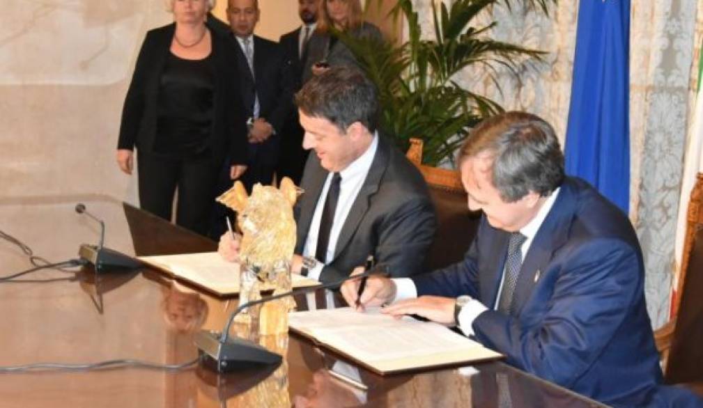 Renzi e Brugnaro firmano il Patto per Venezia: 457 milioni in 4 anni