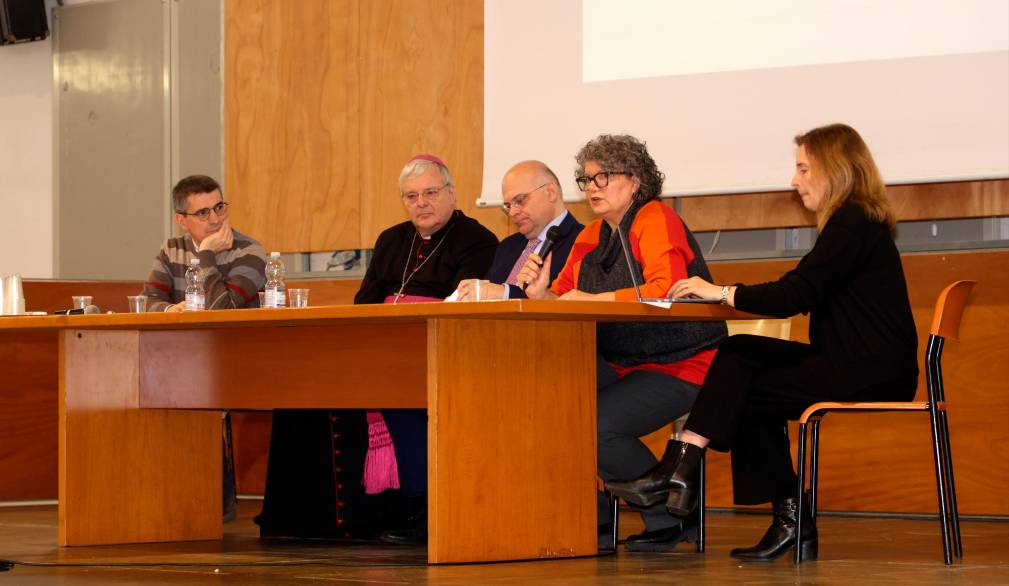 Laici partecipi nella Chiesa e nella società