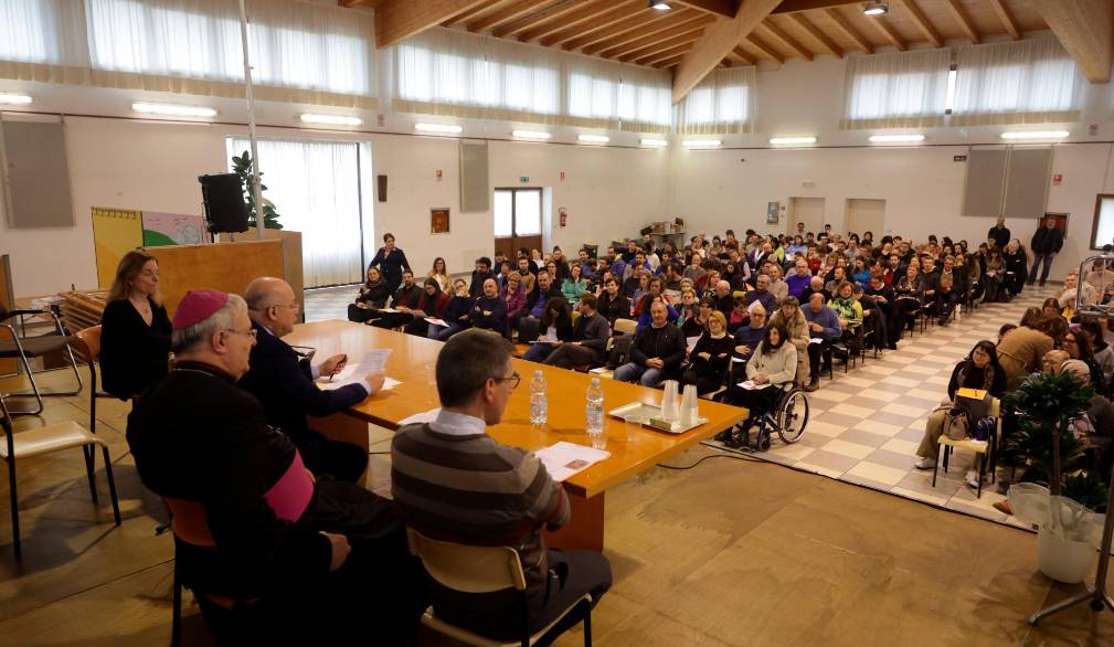 Laici partecipi nella Chiesa e nella società