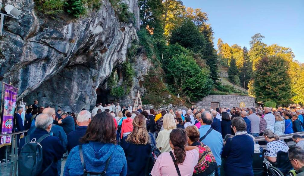 Riflessione del vescovo Michele. Tornando da Lourdes...