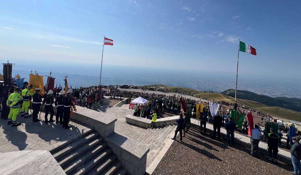 Italia e Austria commemorano i caduti sul Monte Grappa
