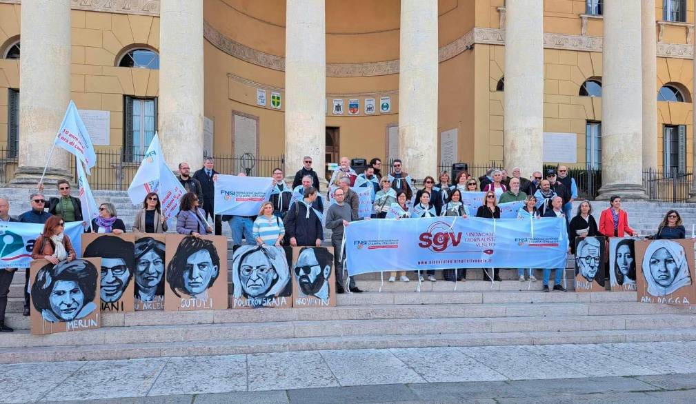 La manifestazione di protesta a Verona, lo scorso 16 aprile, sciopero nazionale dei giornalisti