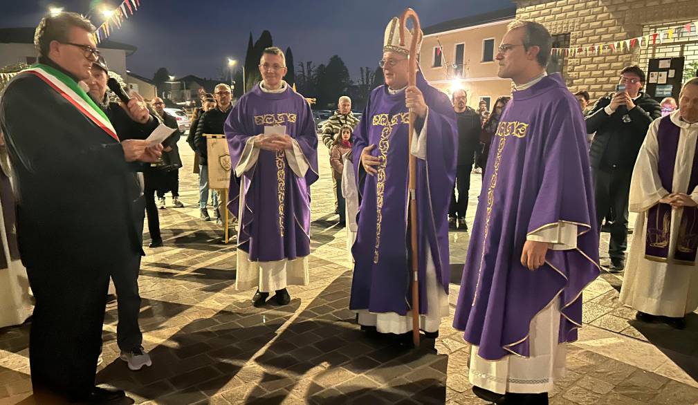A Loria e a Castione don Luca trova una “famiglia grande”