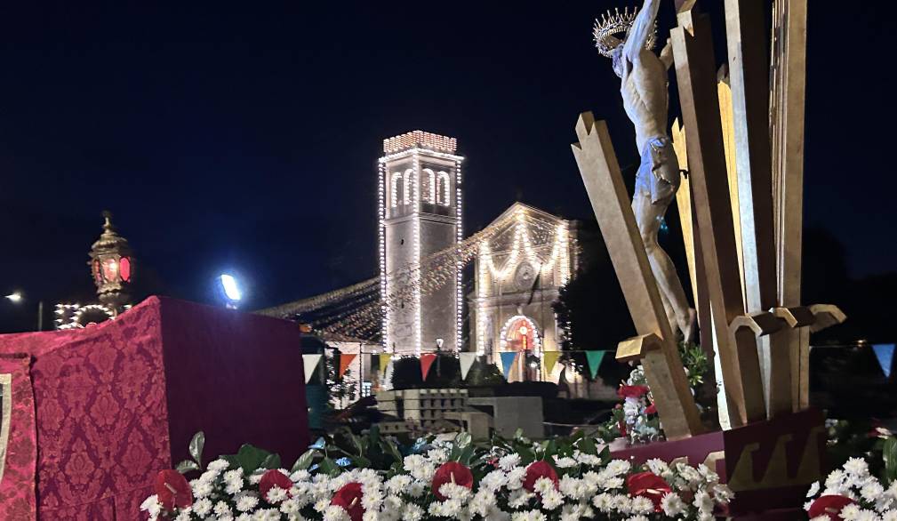Dalla croce, concordia e misericordia: a San Zenone il via alle feste del Divin Crocifisso