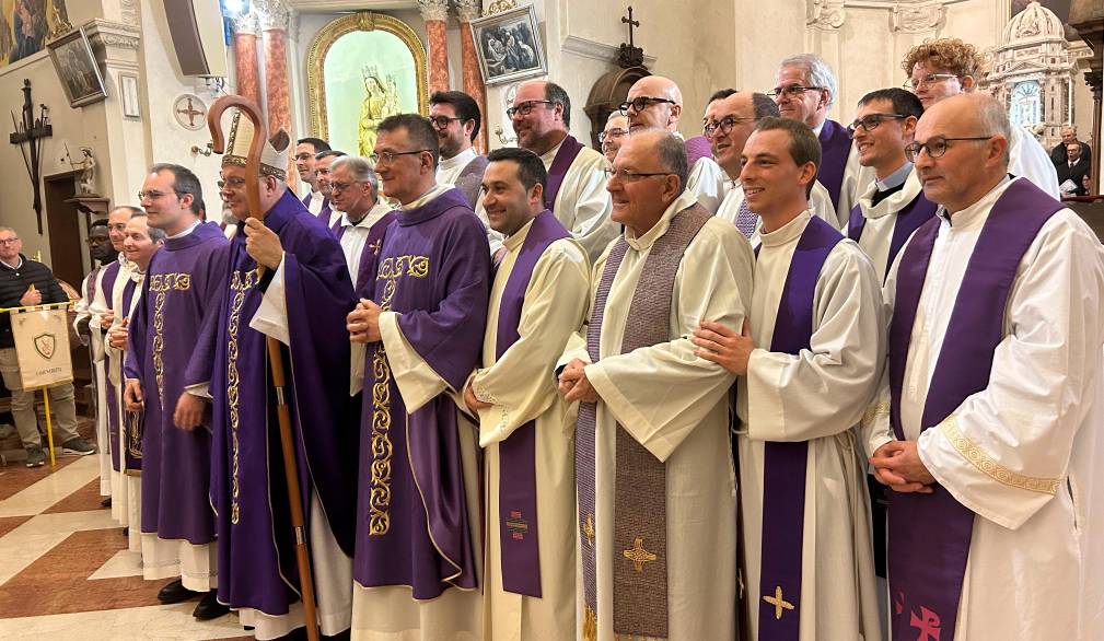 A Loria e a Castione don Luca trova una “famiglia grande”