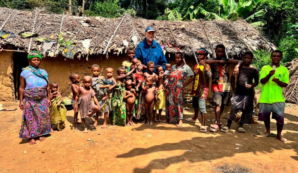 Padre Flavio tra i pigmei del Congo: un popolo a rischio estinzione