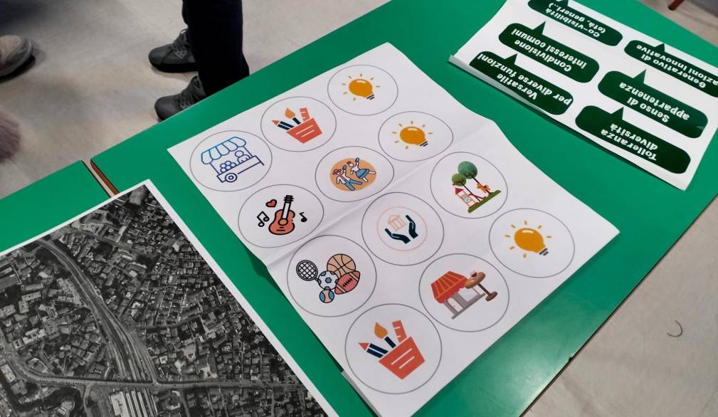 Giovani in centro: il progetto di Volontarinsieme che coinvolge ragazzi e famiglie