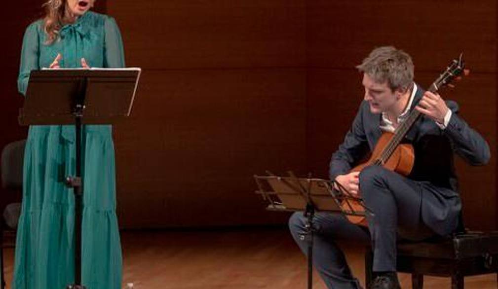 “A ma guitar”: concerto nella chiesa di Santa Croce