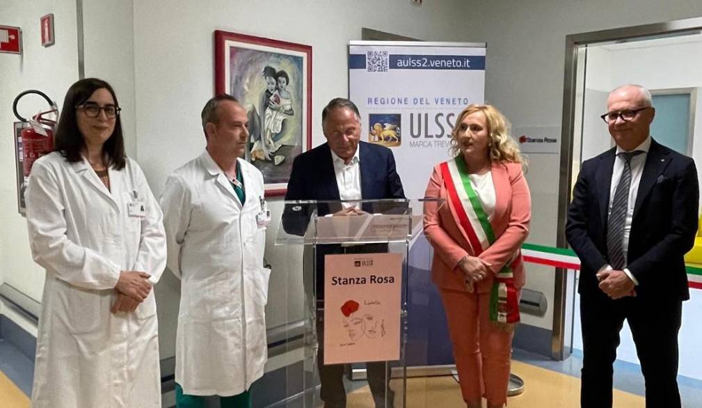 Castelfranco, inaugurata la Stanza rosa. Ospiterà donne e figli minori vittime di violenza