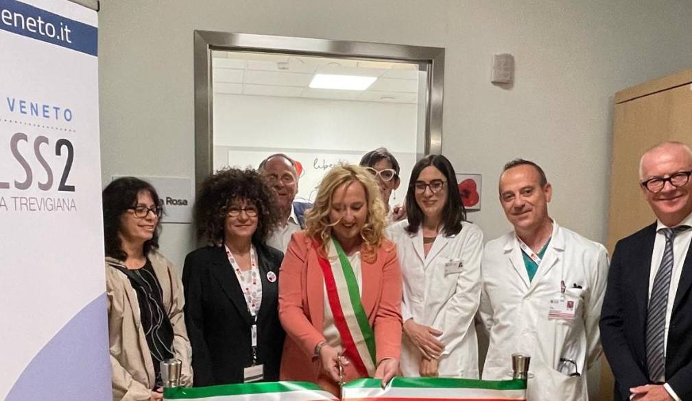 Castelfranco, inaugurata la Stanza rosa. Ospiterà donne e figli minori vittime di violenza