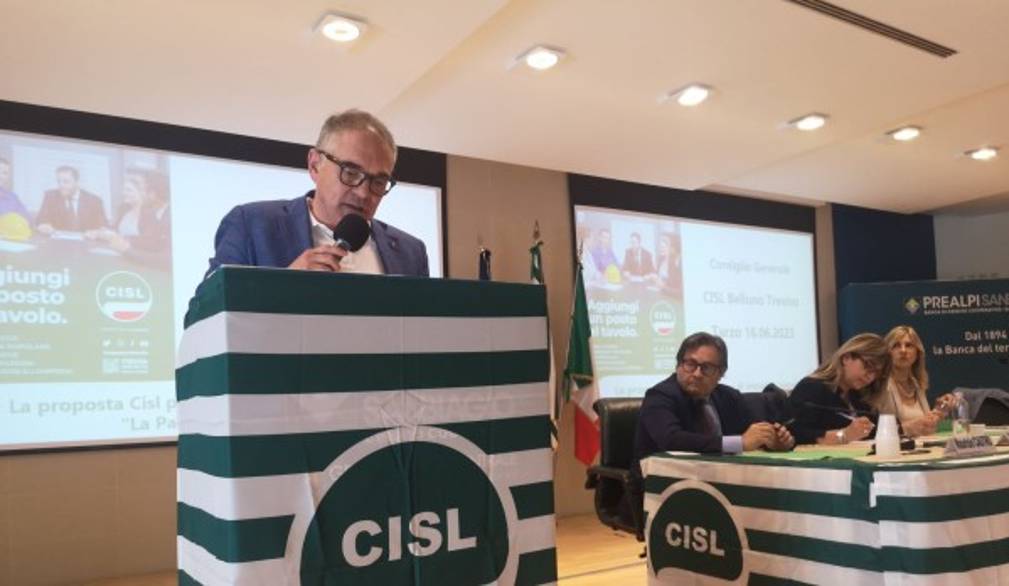 Raccolta firme promossa da Cisl per la partecipazione attiva dei lavoratori nella gestione delle imprese