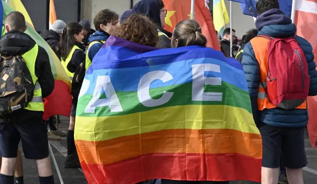 Pace, l’appello dei docenti del Duca degli Abruzzi: “La scuola non può tacere”