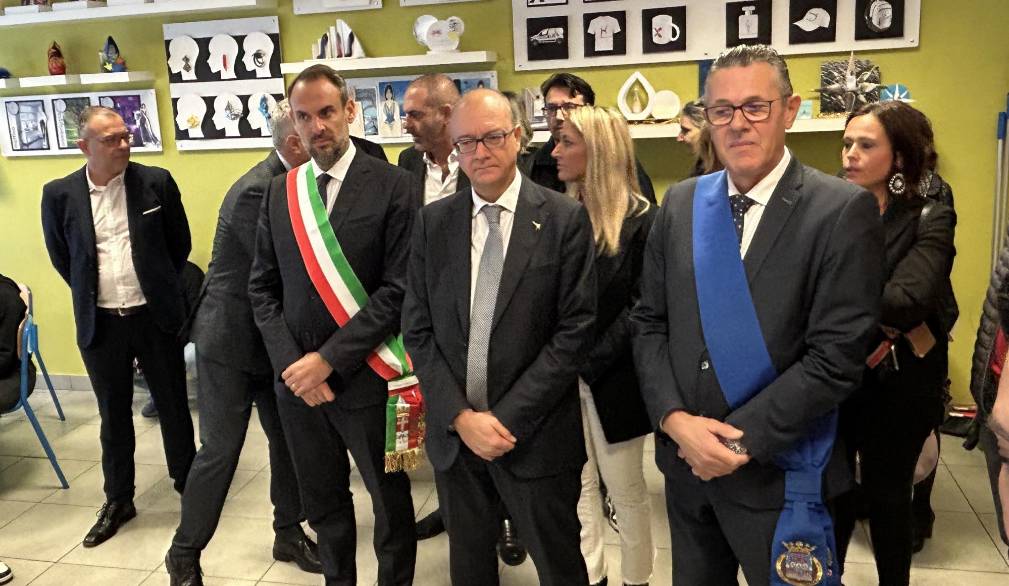 Scuola, il ministro Valditara all’Engim Turazza “promuove” le scuole professionali