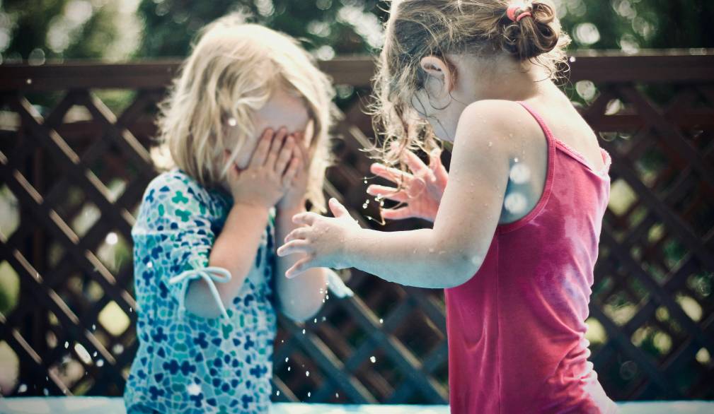 Incendi: Save the Children, 26 milioni di bambini esposti a emissioni causate da roghi