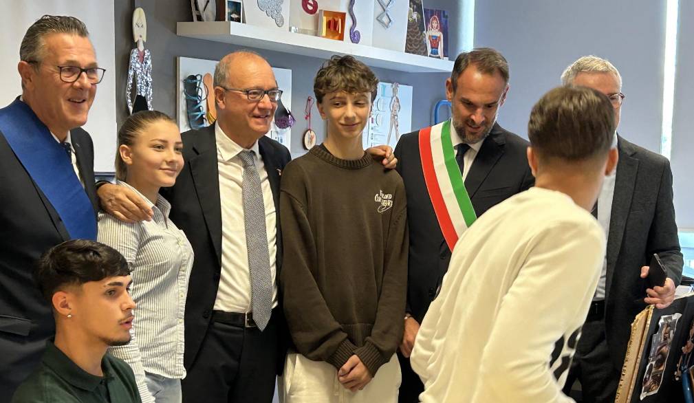 Scuola, il ministro Valditara all’Engim Turazza “promuove” le scuole professionali
